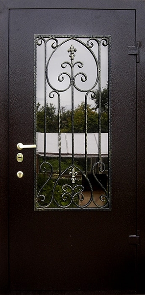 Дверь с ковкой и стеклом KS-041